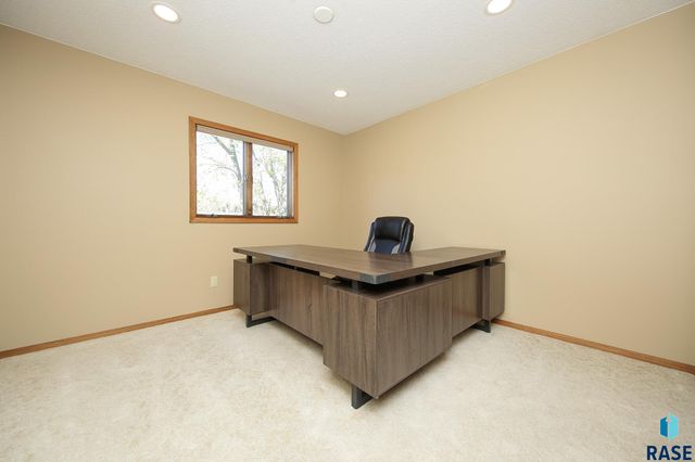 304 E Autumn Ln Lane, Sioux Falls, SD 57105