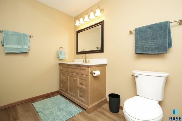 304 E Autumn Ln Lane, Sioux Falls, SD 57105