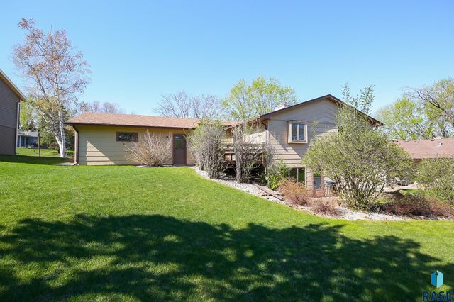 304 E Autumn Ln Lane, Sioux Falls, SD 57105