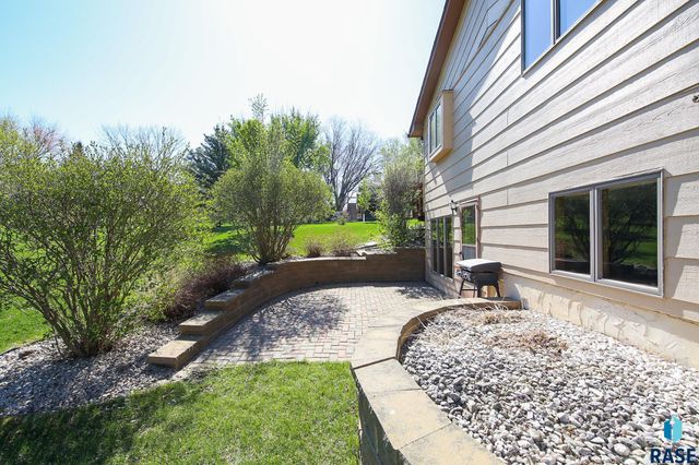 304 E Autumn Ln Lane, Sioux Falls, SD 57105