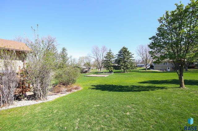 304 E Autumn Ln Lane, Sioux Falls, SD 57105