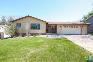304 E Autumn Ln Lane, Sioux Falls, SD 57105