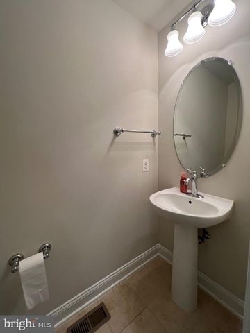 14878 POTOMAC BRANCH DR, Woodbridge, VA 22191