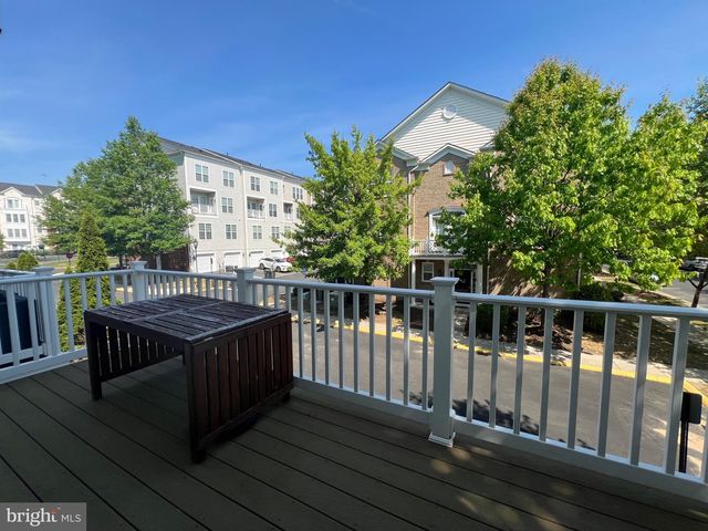 14878 POTOMAC BRANCH DR, Woodbridge, VA 22191