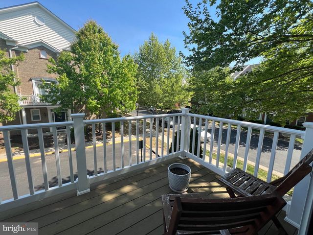 14878 POTOMAC BRANCH DR, Woodbridge, VA 22191