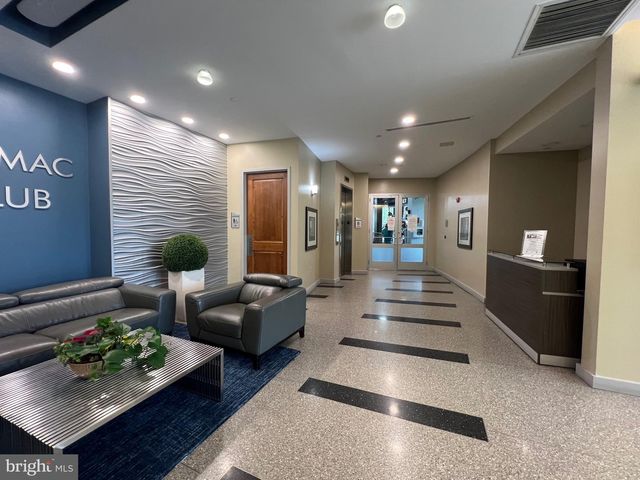 14878 POTOMAC BRANCH DR, Woodbridge, VA 22191