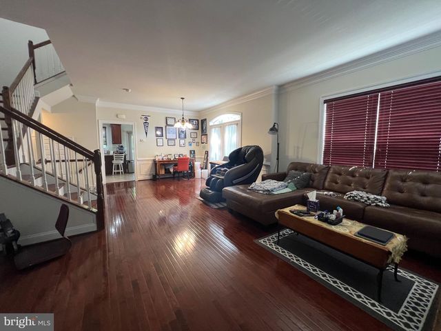 14878 POTOMAC BRANCH DR, Woodbridge, VA 22191