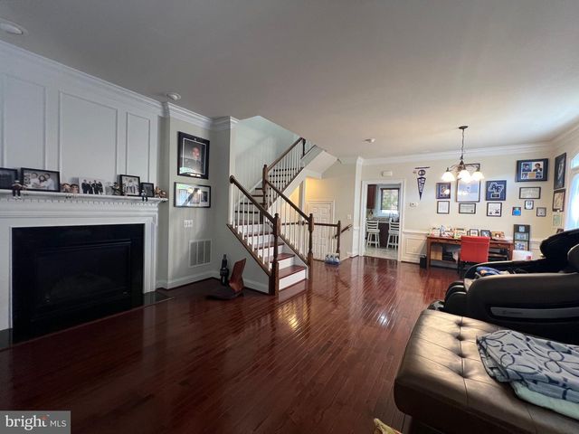 14878 POTOMAC BRANCH DR, Woodbridge, VA 22191