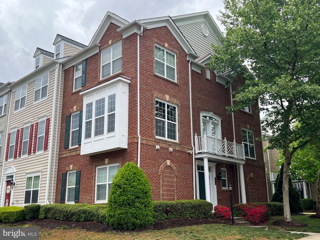 14878 POTOMAC BRANCH DR, Woodbridge, VA 22191