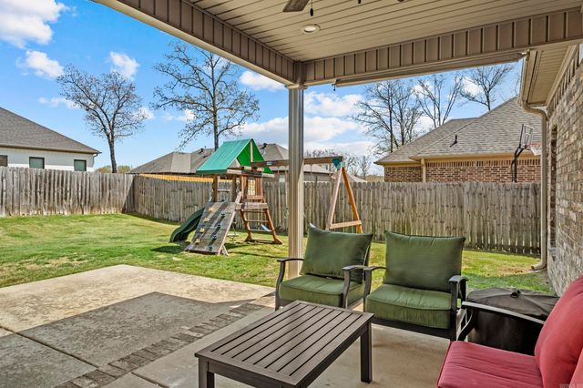 9508 Oak Forest Lane, Sherwood, AR 72120