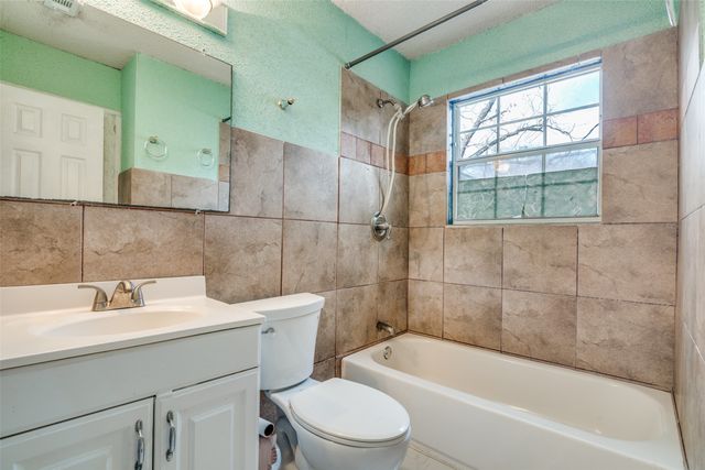 641 Freeman Drive, Garland, TX 75040