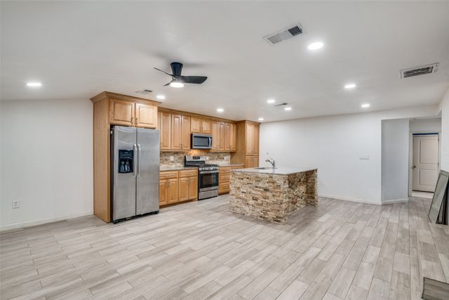 641 Freeman Drive, Garland, TX 75040