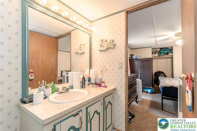 108 Fawn Terrace, White Haven, PA 18661