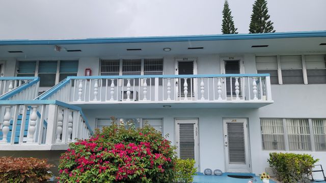 375 Camden P, West Palm Beach, FL 33417