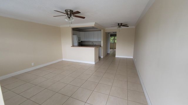 375 Camden P, West Palm Beach, FL 33417