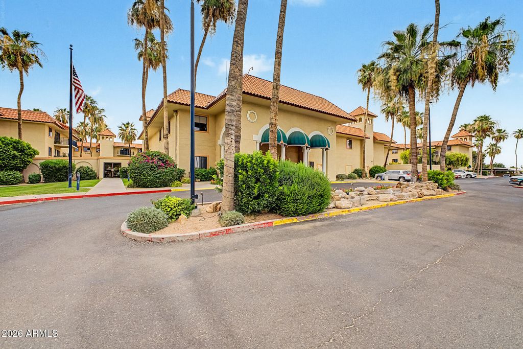 10330 W THUNDERBIRD Boulevard A209, Sun City, AZ 85351 — photo 3