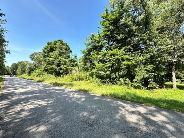 19381 Crystalwood Estates Drive, New Caney, TX 77357