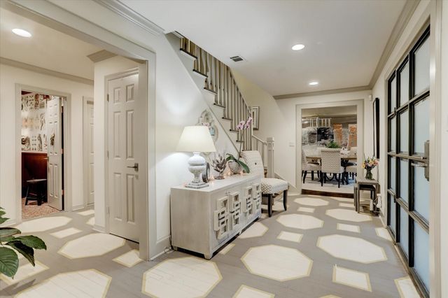 3735 Del Monte Drive, Houston, TX 77019