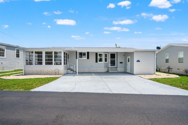 116 MOUNT ISLE AVENUE NE 116, St Petersburg, FL 33702