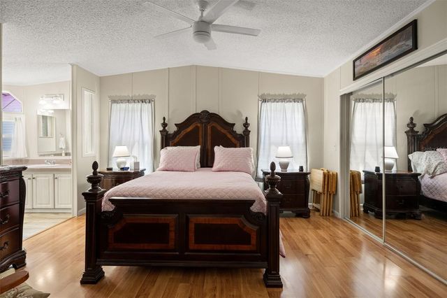 116 MOUNT ISLE AVENUE NE 116, St Petersburg, FL 33702