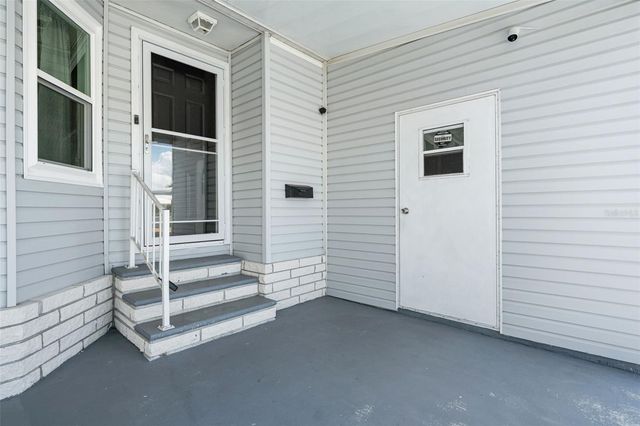 116 MOUNT ISLE AVENUE NE 116, St Petersburg, FL 33702