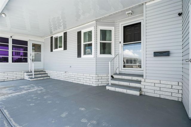 116 MOUNT ISLE AVENUE NE 116, St Petersburg, FL 33702