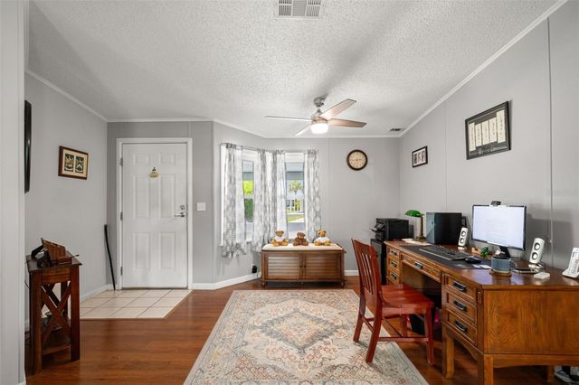 116 MOUNT ISLE AVENUE NE 116, St Petersburg, FL 33702