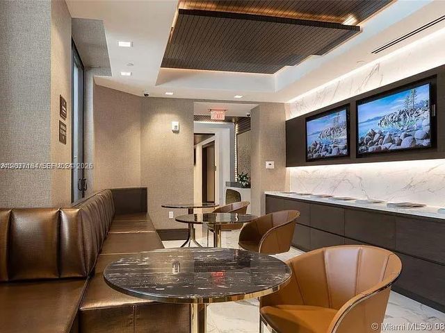301 Altara Ave 527, Coral Gables, FL 33146