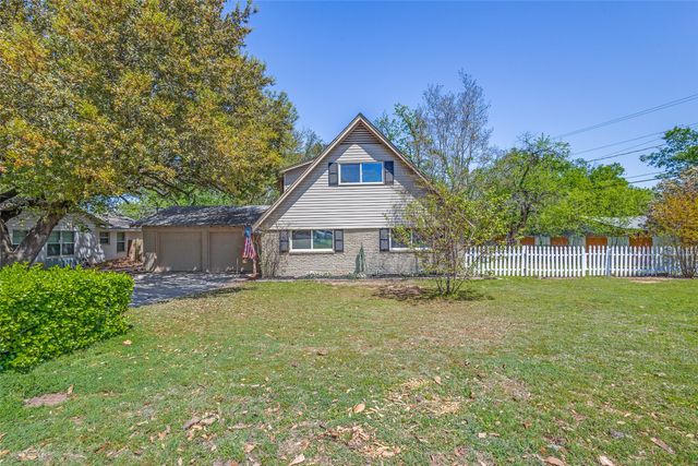 1223 E Windsor Drive, Denton, TX 76209