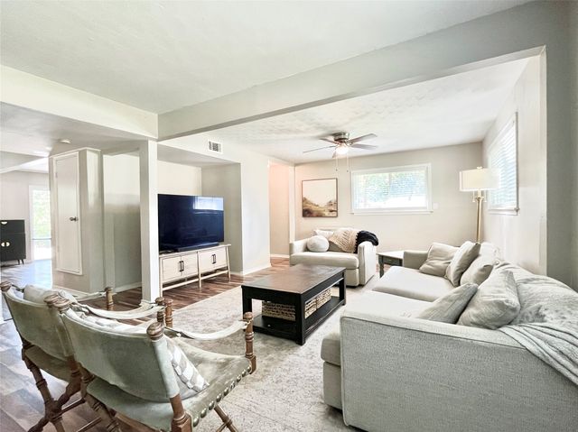 1223 E Windsor Drive, Denton, TX 76209