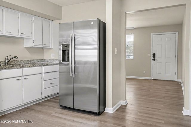 11325 SOFORENKO Drive, Jacksonville, FL 32218