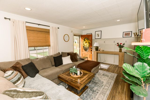 25 Elsmar Avenue, Fort Thomas, KY 41075