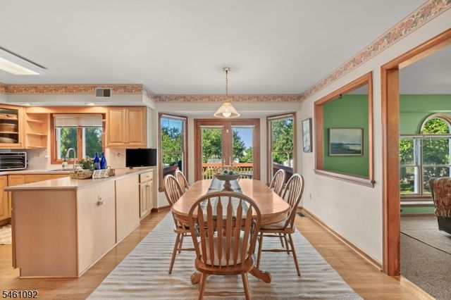 23 Milburn Dr, Hillsborough Twp., NJ 08844