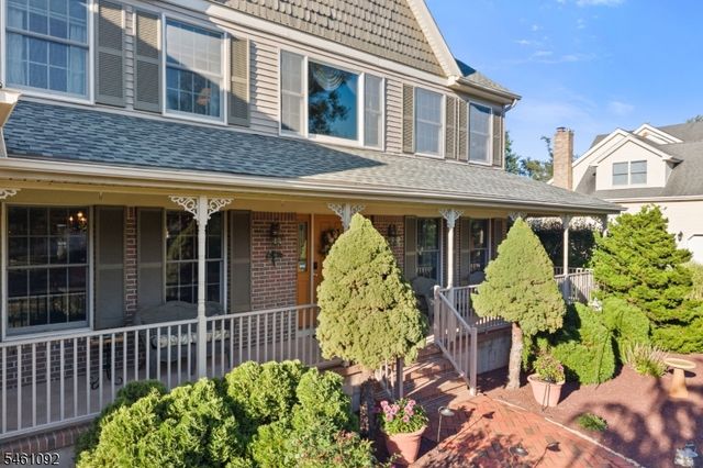 23 Milburn Dr, Hillsborough Twp., NJ 08844