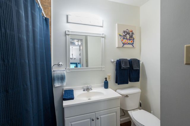 2713 SQUIRE CIR, Columbia, MO 65202