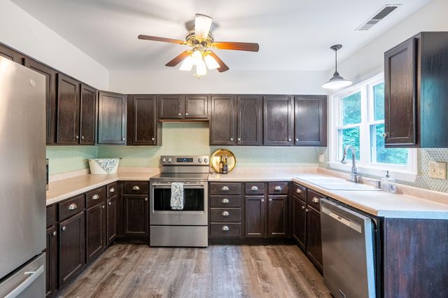 2713 SQUIRE CIR, Columbia, MO 65202