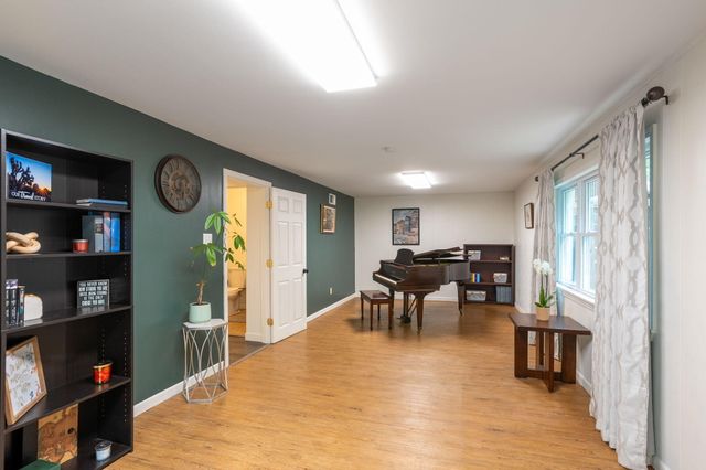 2713 SQUIRE CIR, Columbia, MO 65202