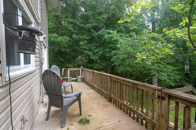 2713 SQUIRE CIR, Columbia, MO 65202