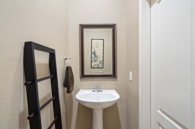 15754 Quorum Drive 13, Addison, TX 75001