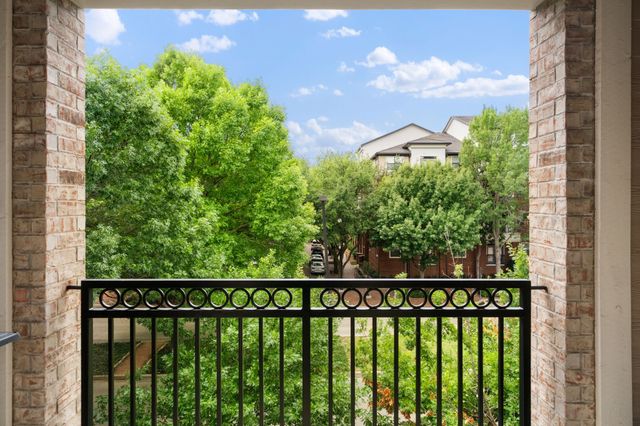 15754 Quorum Drive 13, Addison, TX 75001
