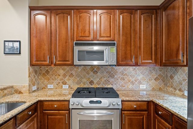 15754 Quorum Drive 13, Addison, TX 75001