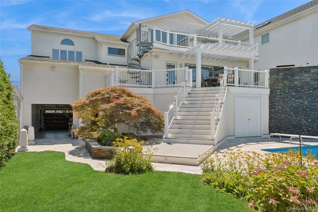821 W Park Avenue, Long Beach, NY 11561