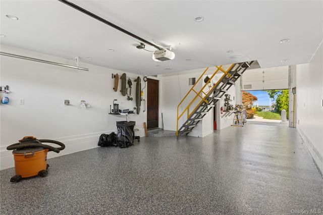 821 W Park Avenue, Long Beach, NY 11561