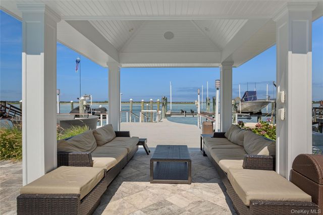 821 W Park Avenue, Long Beach, NY 11561