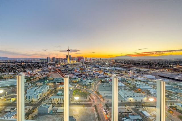 200 Hoover Avenue 1502, Las Vegas, NV 89101