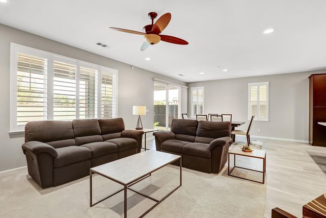 8609 Arcos Way, Elk Grove, CA 95757
