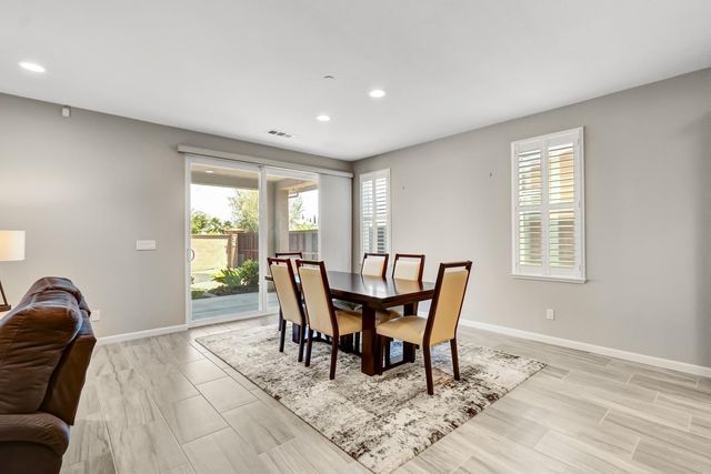 8609 Arcos Way, Elk Grove, CA 95757