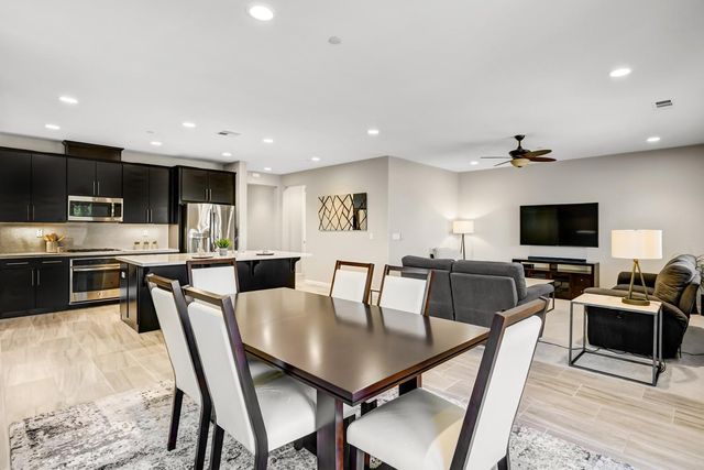 8609 Arcos Way, Elk Grove, CA 95757