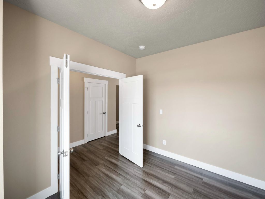 8428 N Mayfair St, Spokane, WA 99208 photo 4