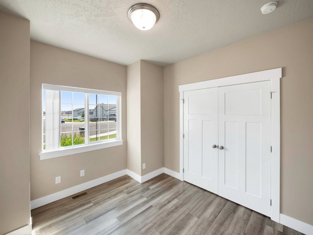 8428 N Mayfair St, Spokane, WA 99208 photo 5